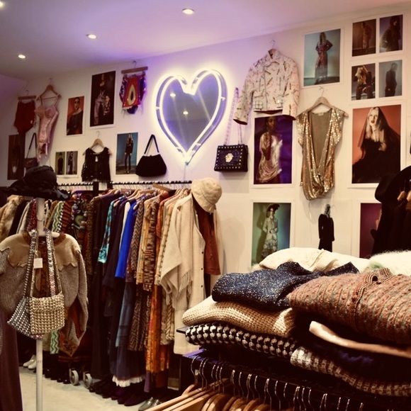 Meet your Posher, Roxanne - Picture 2 of 15